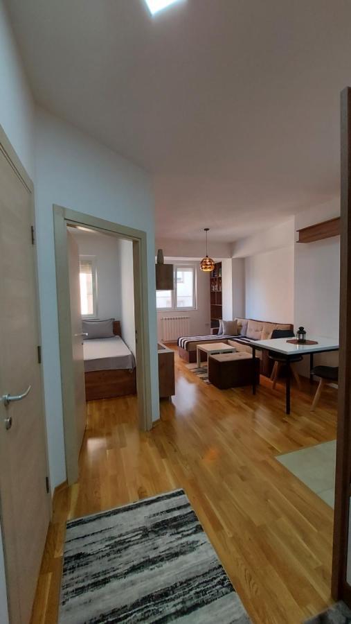 New Home In Szkopje Kültér fotó